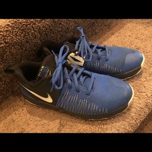 Boys Nike tennis shoes